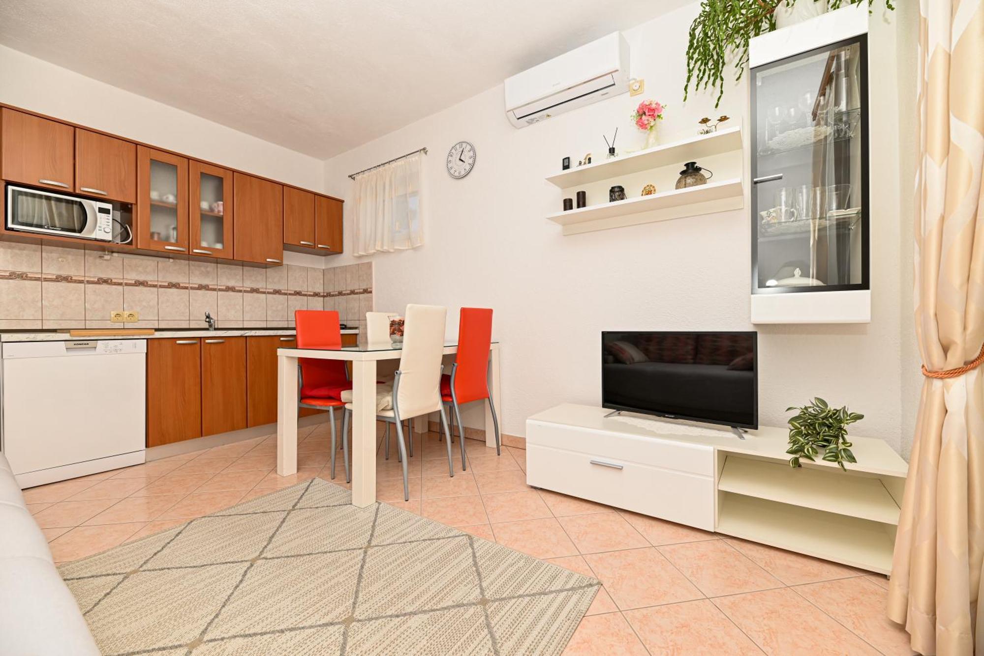 Apartments Patricia Trogir Exterior photo