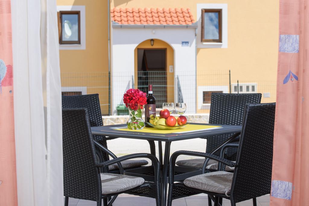 Apartments Patricia Trogir Exterior photo